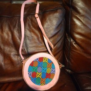 Gucci round shoulder bag psychedelic print